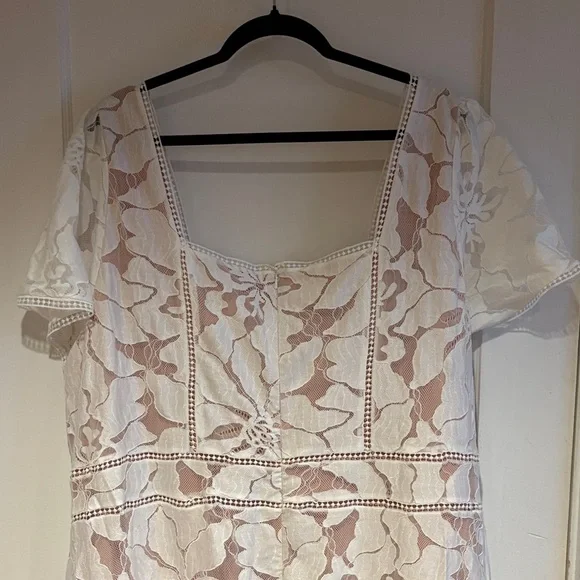 Anthropologie Cream Lace Dress with short sleeves. - Picture 8 of 11